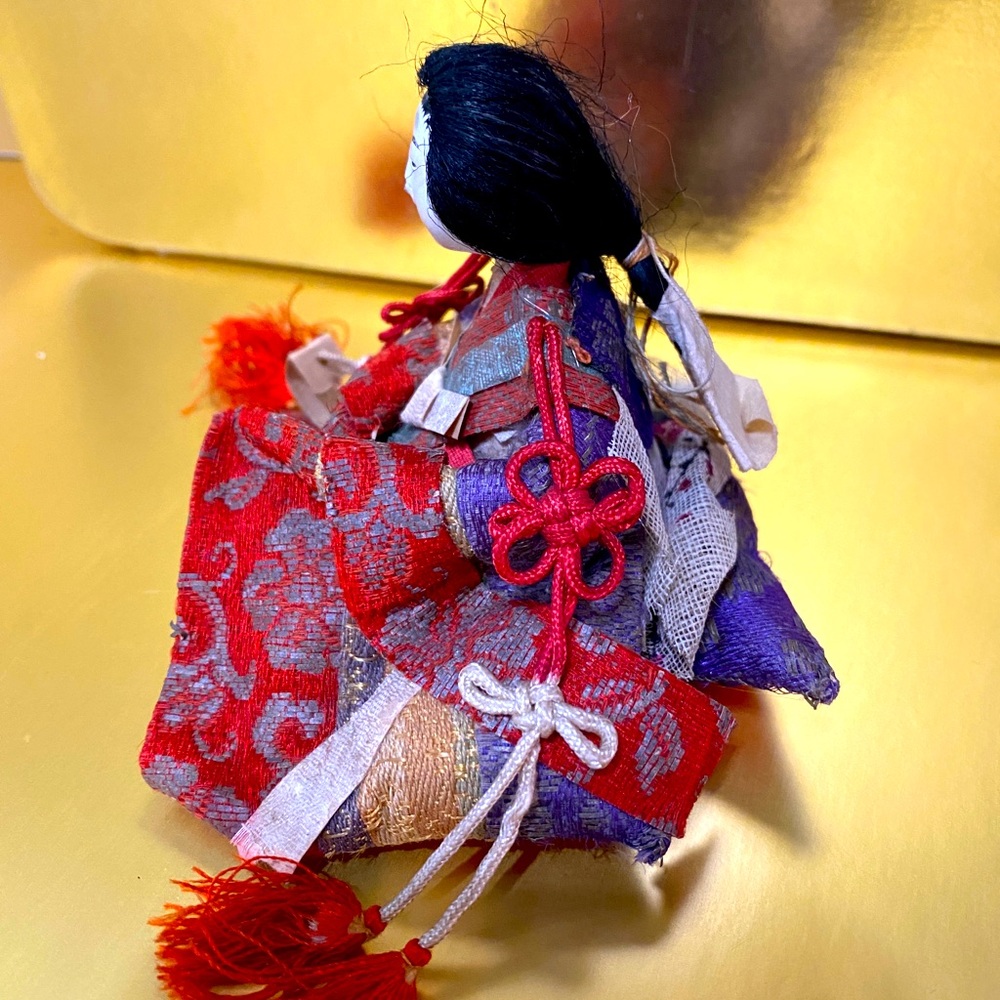 JAPANESE HINAMATSURI VINTAGE COLLECTIBLE DOLL FIGURE APPROX 4” - Picture 4 of 16